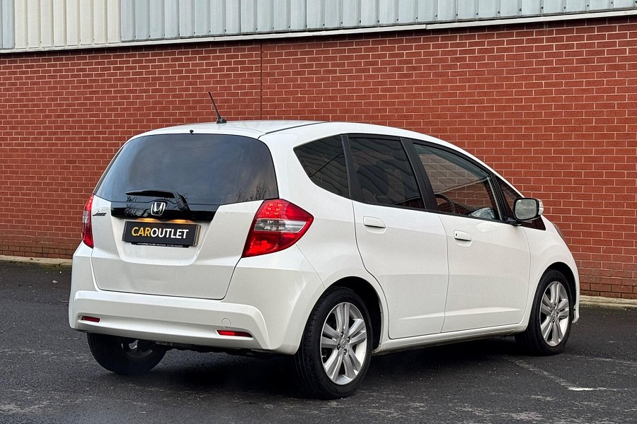 Honda Jazz photo 2