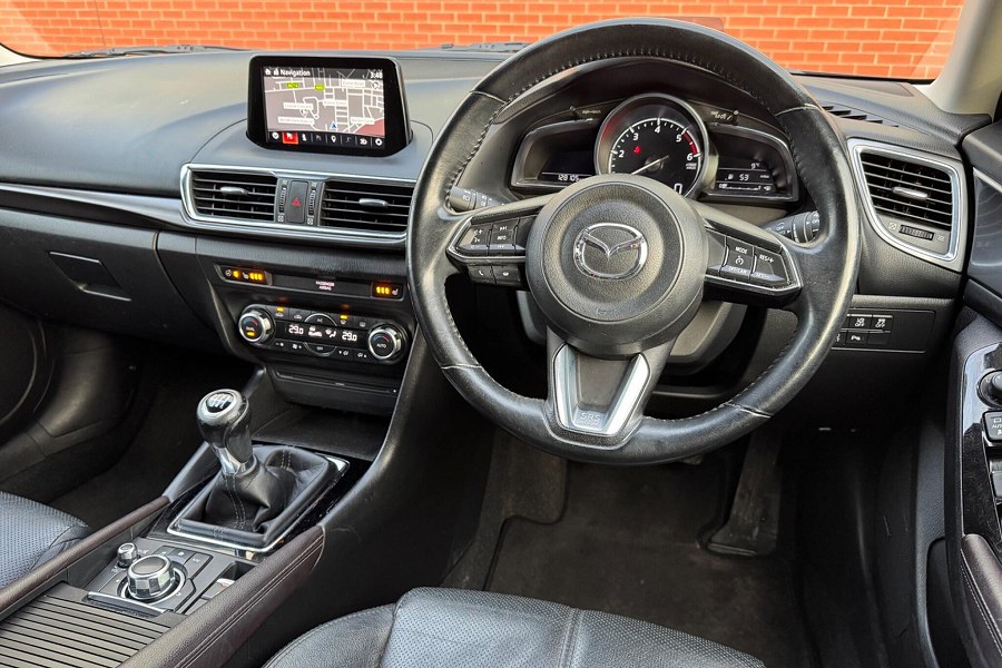 2017 Mazda Mazda3 photo 3