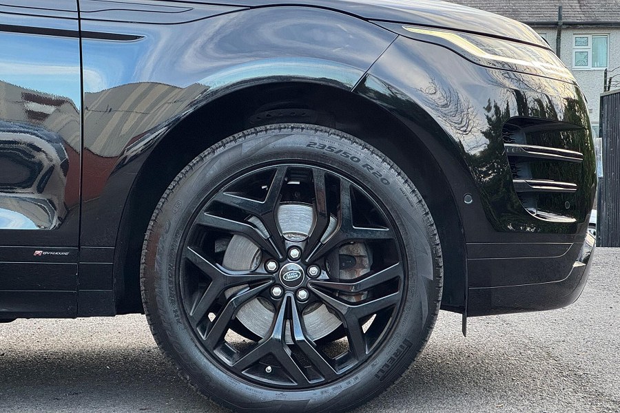 2019 Land Rover Range Rover Evoque photo 8