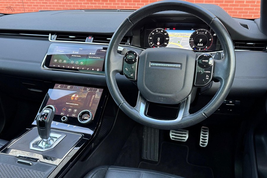 2019 Land Rover Range Rover Evoque photo 3