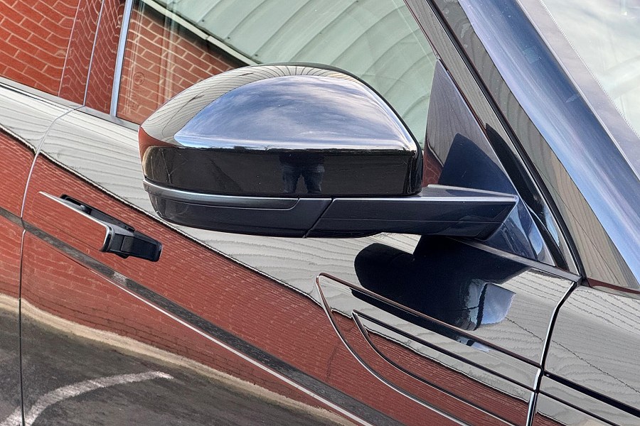 2019 Land Rover Range Rover Evoque photo 11