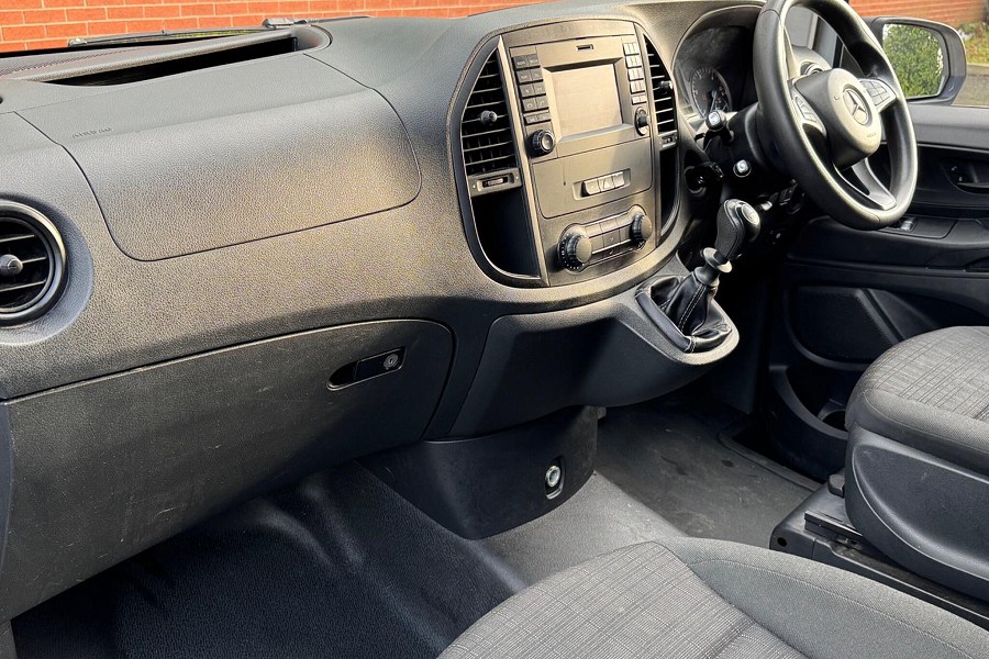 2017 Mercedes-Benz Vito photo 14