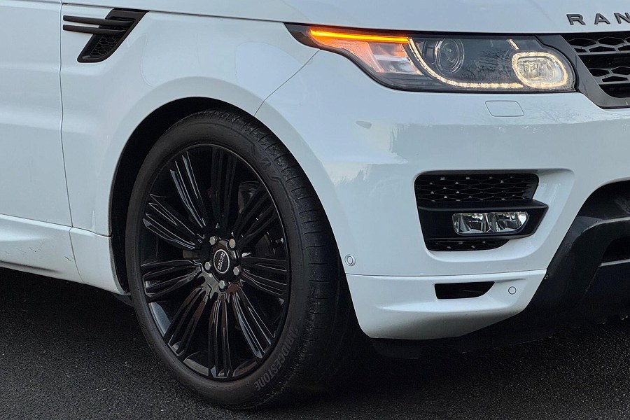 2017 Land Rover Range Rover Sport photo 9