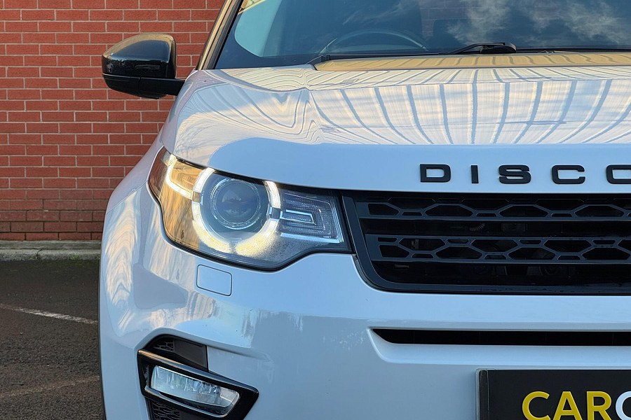 2015 Land Rover Discovery Sport photo 10