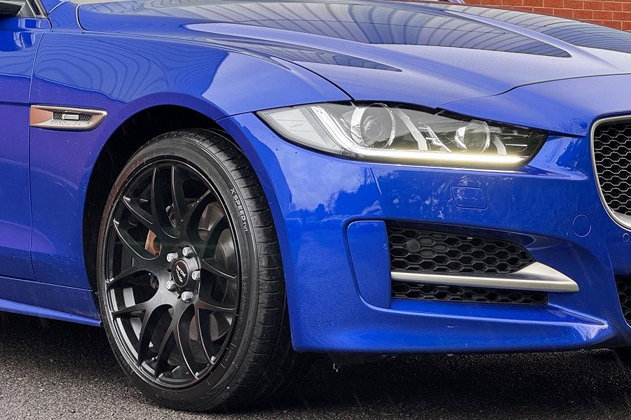 2018 Jaguar XE photo 8