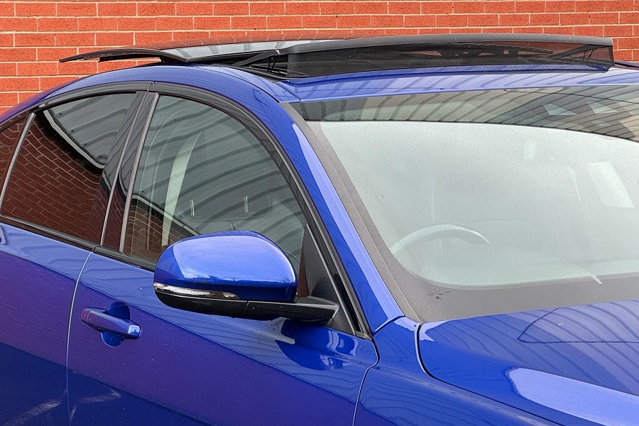 2018 Jaguar XE photo 10