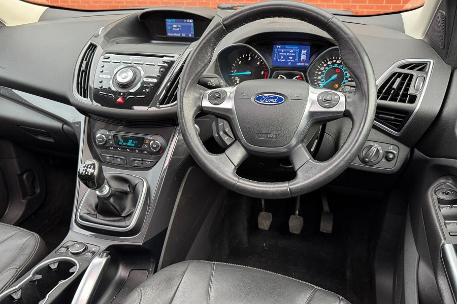 2014 Ford Kuga photo 3