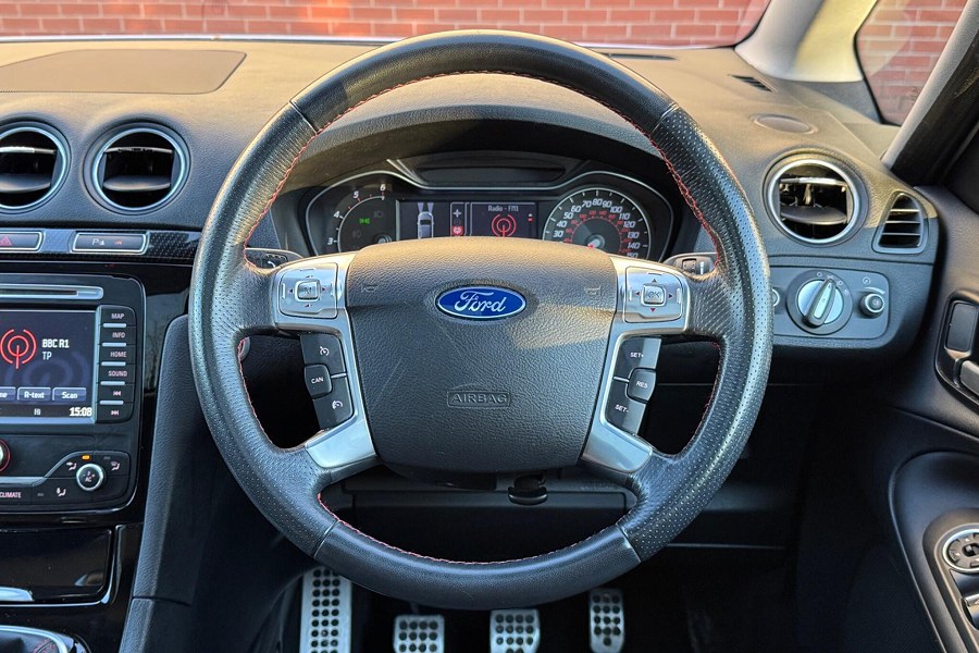2012 Ford S-Max photo 14