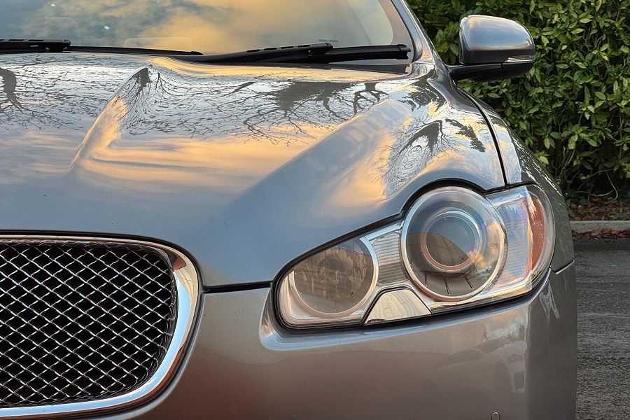 2011 Jaguar XF photo 10