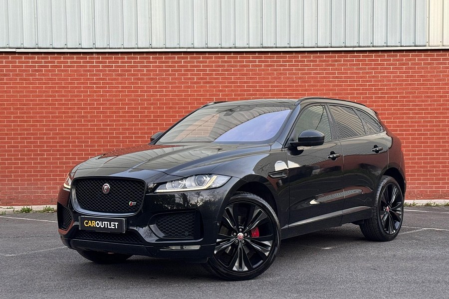 2018 Jaguar F-PACE photo 5