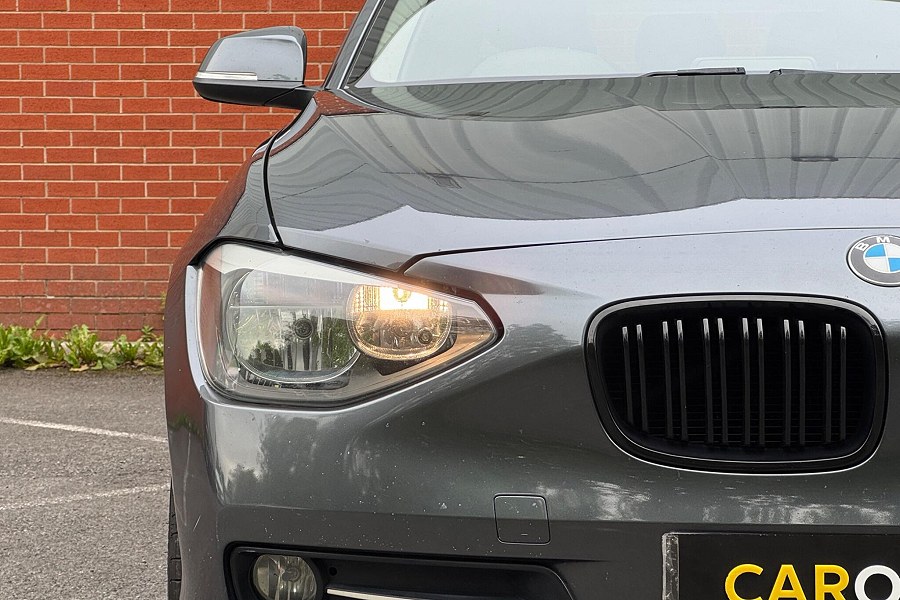 2013 BMW 1 Series photo 9