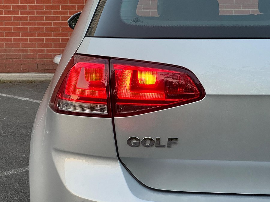 2015 Volkswagen Golf photo 14