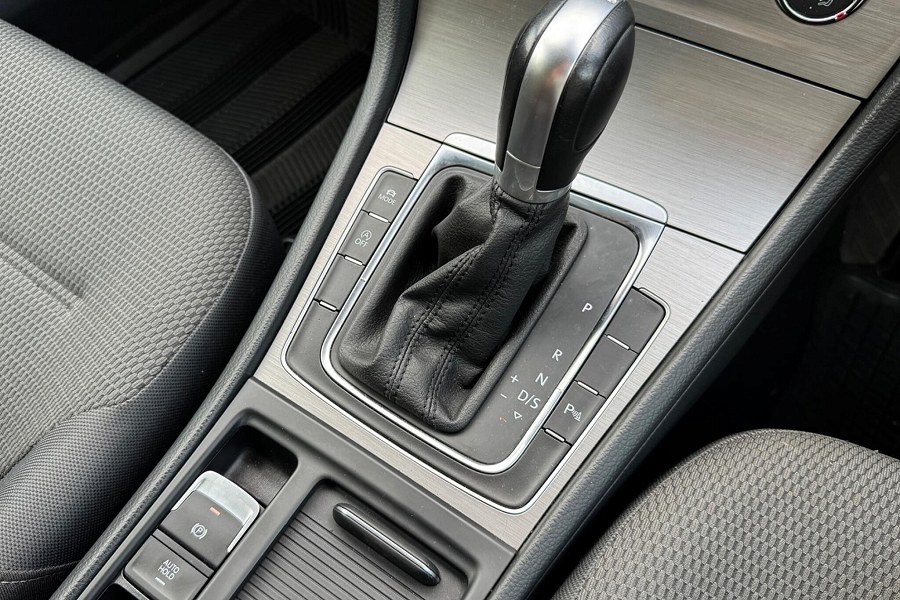 2015 Volkswagen Golf photo 3