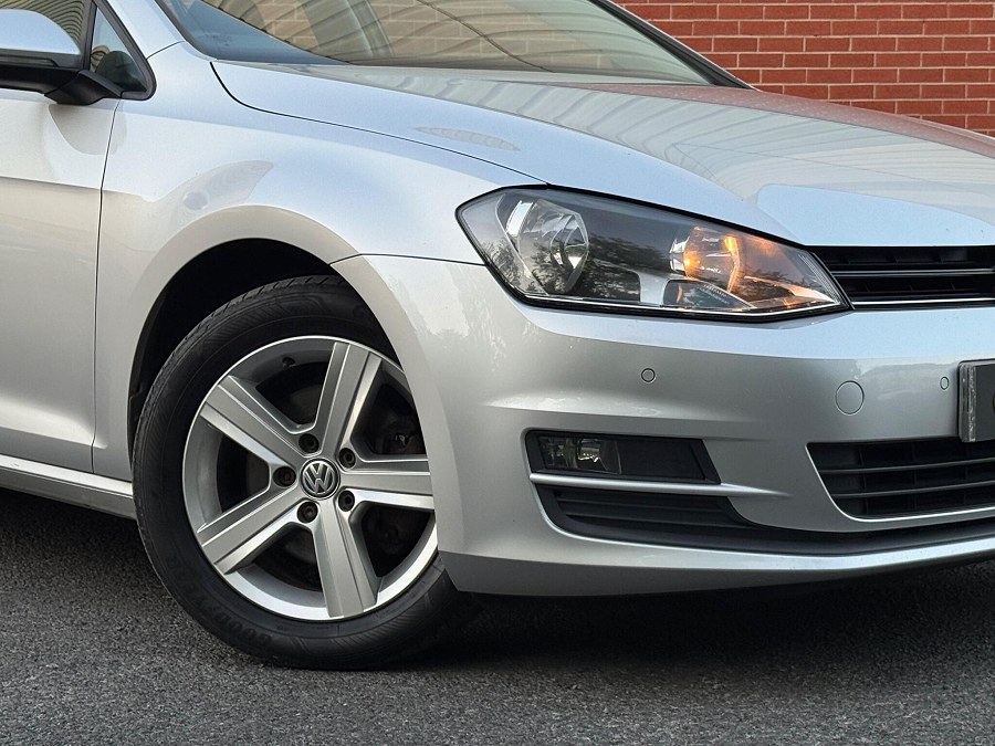 2015 Volkswagen Golf photo 11