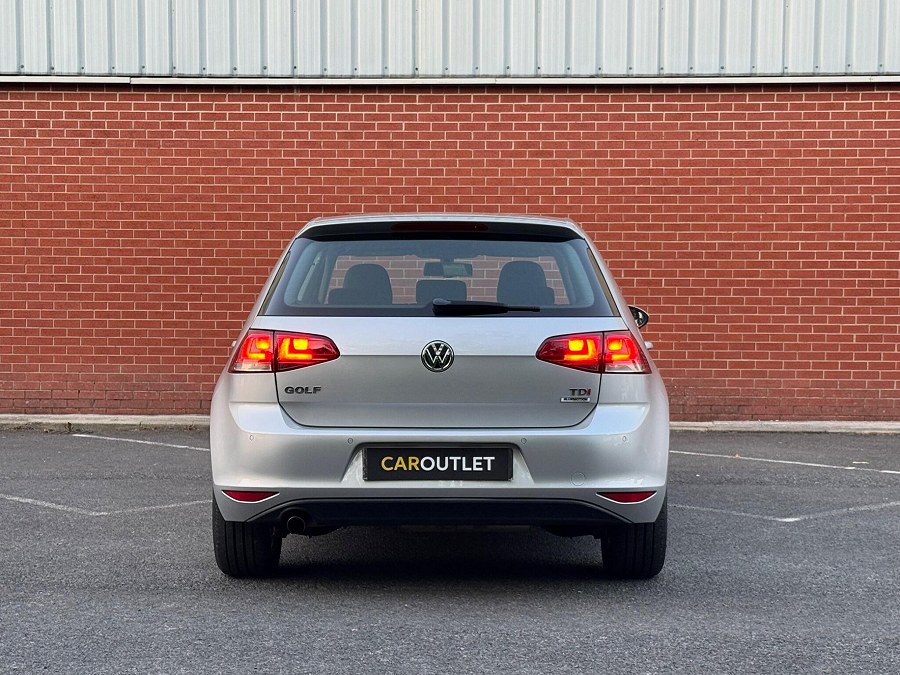 2015 Volkswagen Golf photo 7