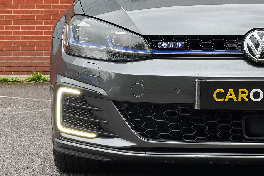 2018 Volkswagen Golf photo 9
