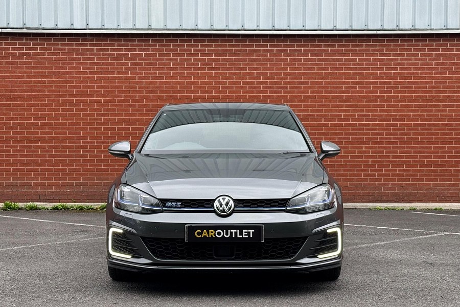 2018 Volkswagen Golf photo 4