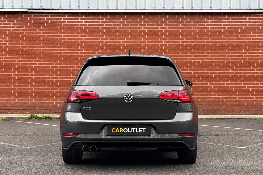 2018 Volkswagen Golf photo 7