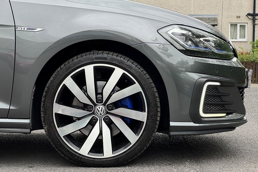 2018 Volkswagen Golf photo 11
