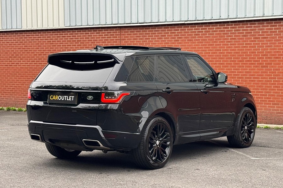 2018 Land Rover Range Rover Sport photo 2