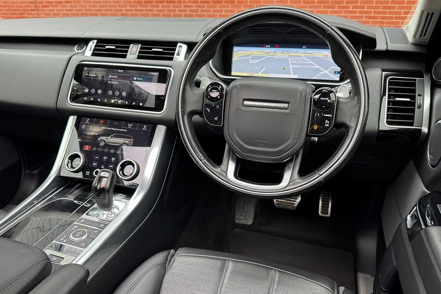 2018 Land Rover Range Rover Sport photo 3