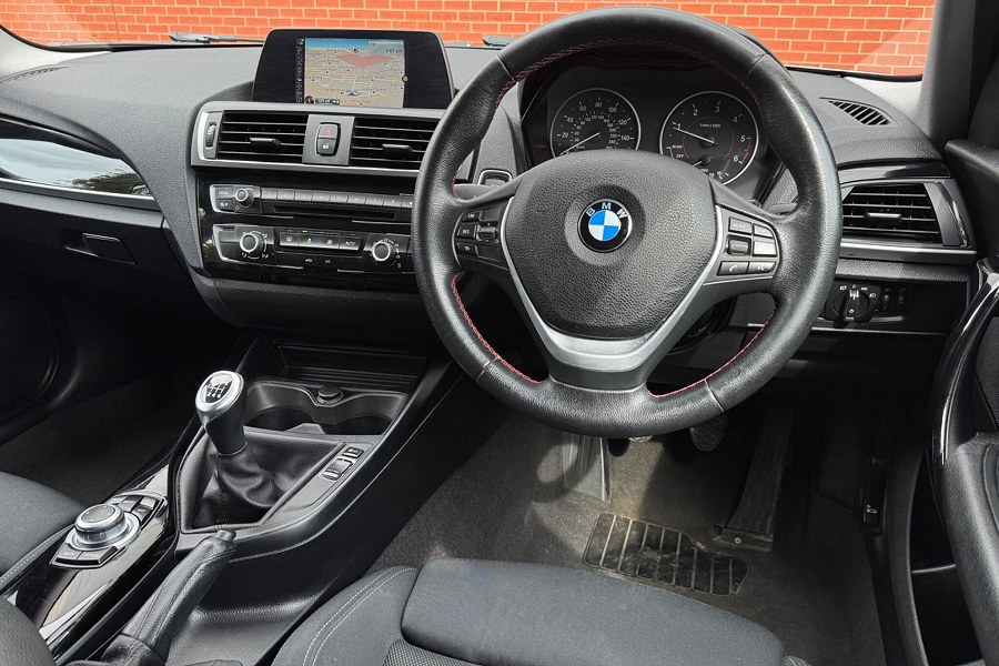 2017 BMW 1 Series photo 3