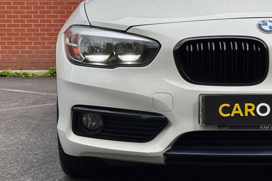 2017 BMW 1 Series photo 9