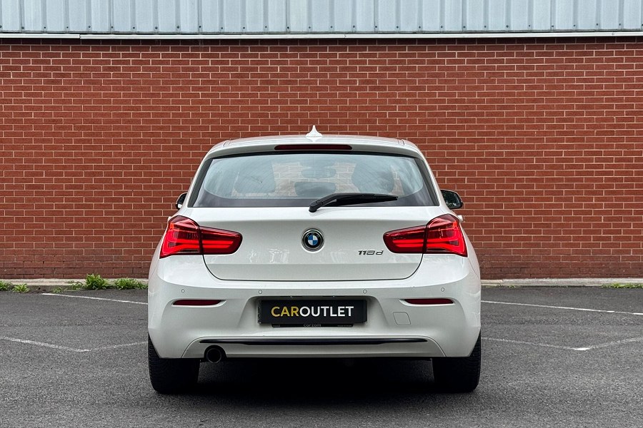 2017 BMW 1 Series photo 7