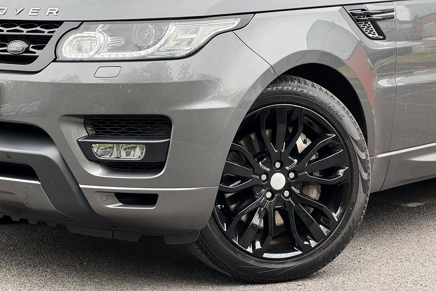 2016 Land Rover Range Rover Sport photo 13