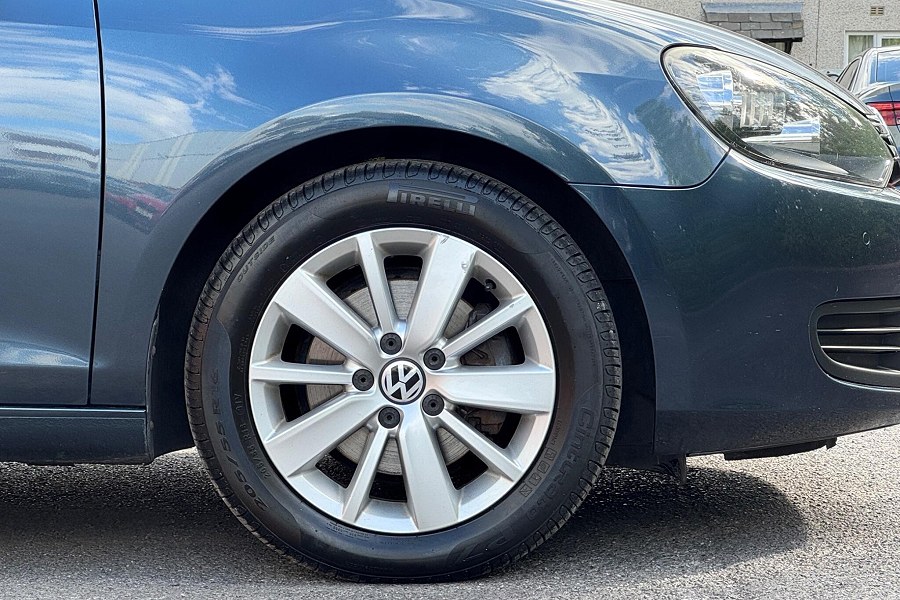 2011 Volkswagen Golf photo 10