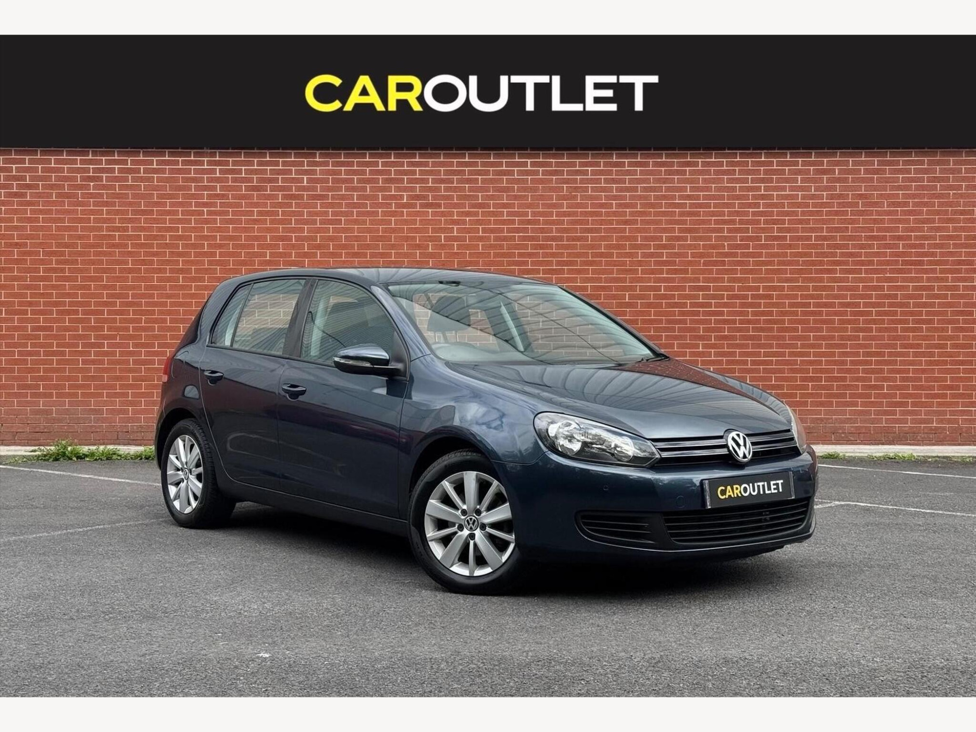 2011 Volkswagen Golf 2.0 TDI SE DSG Euro 5 5dr for sale at Car Outlet UK