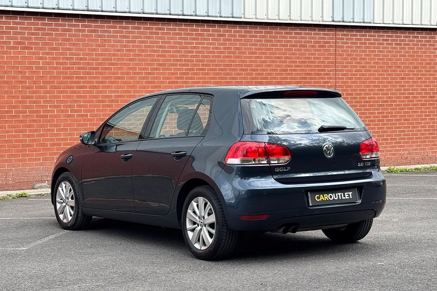 2011 Volkswagen Golf photo 6