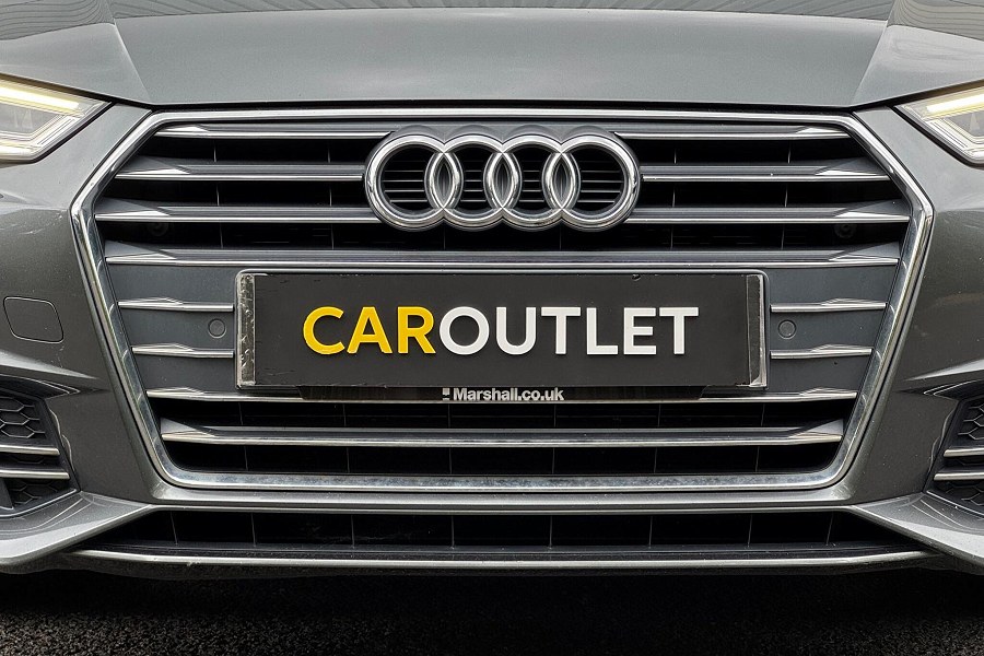 2016 Audi A4 photo 8