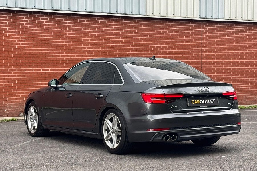 2016 Audi A4 photo 6