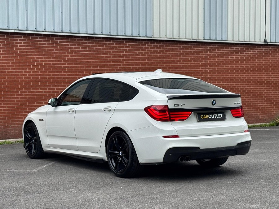 2013 BMW 5 Series Gran Turismo photo 6