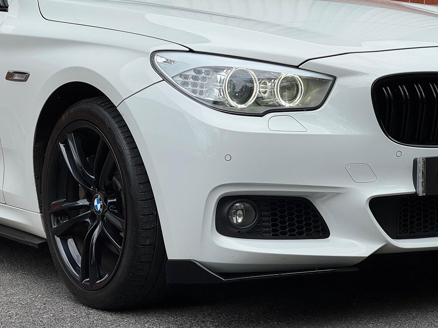 2013 BMW 5 Series Gran Turismo photo 12