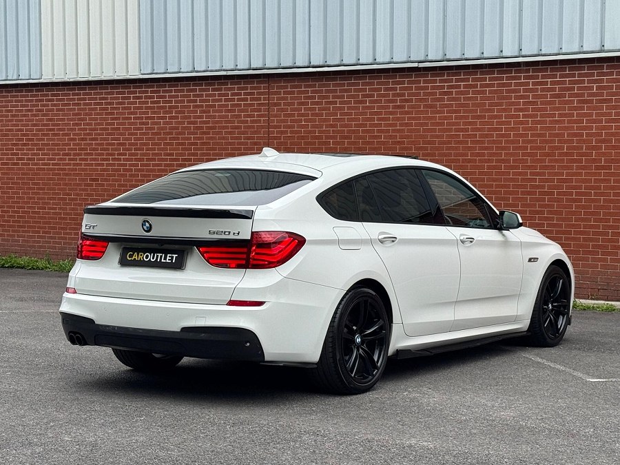 2013 BMW 5 Series Gran Turismo photo 2