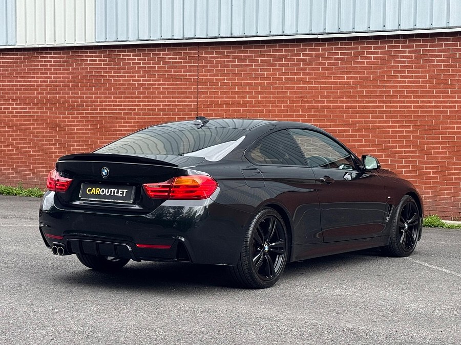BMW 4 Series photo 2