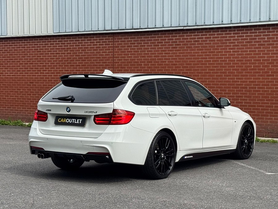 BMW 3 Series photo 2