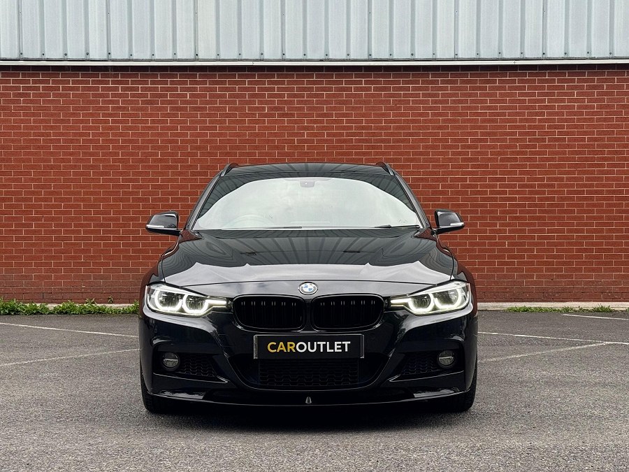 2017 BMW 3 Series photo 4