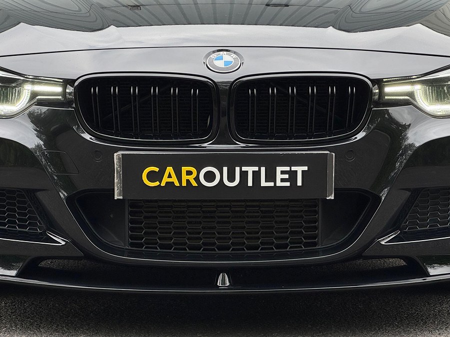 2017 BMW 3 Series photo 8