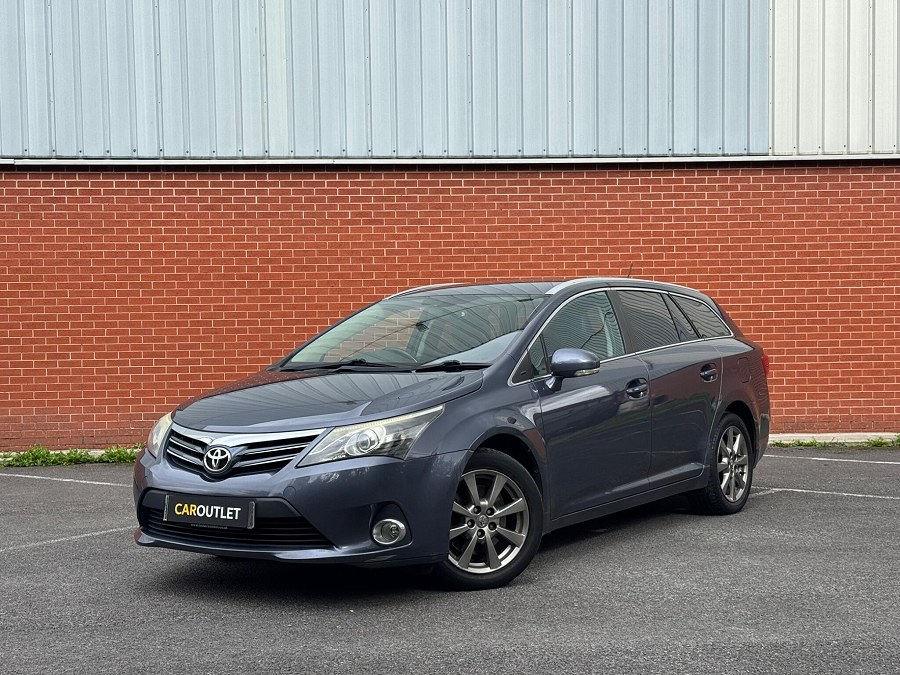 2011 Toyota Avensis photo 5