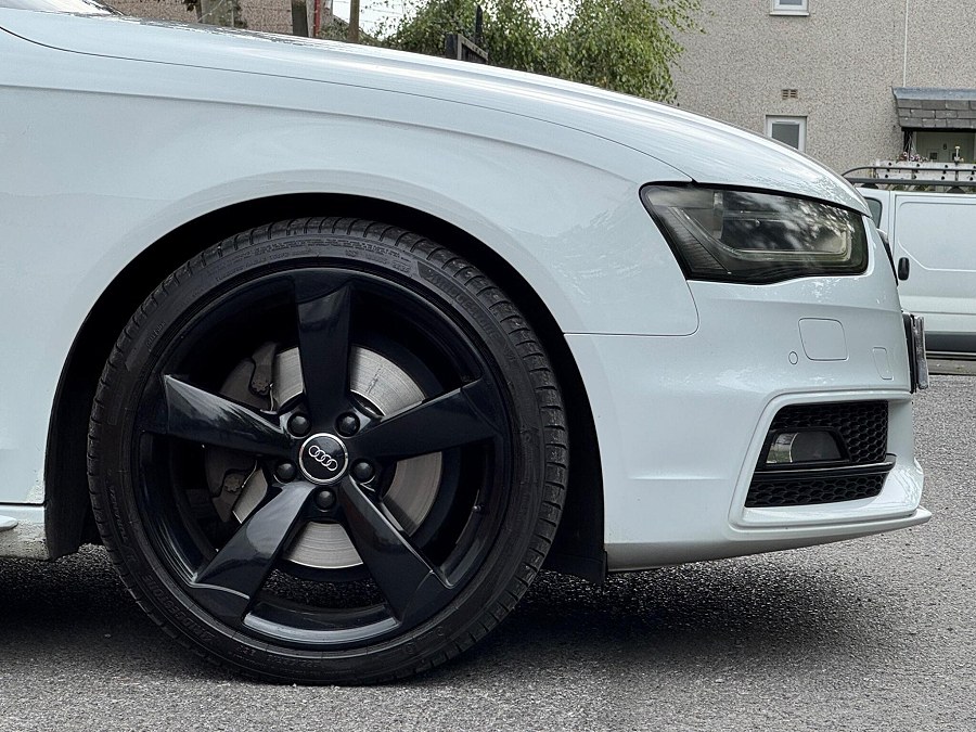 2015 Audi A4 photo 12