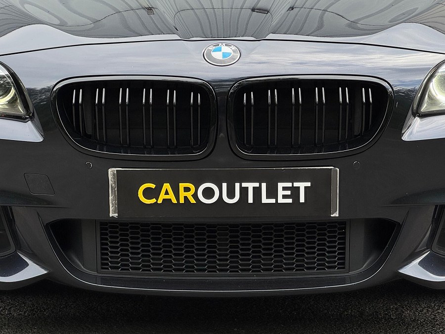 2015 BMW 5 Series photo 8