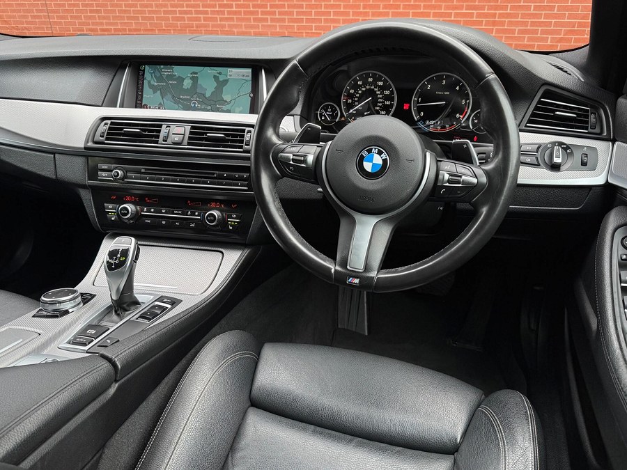 2015 BMW 5 Series photo 3
