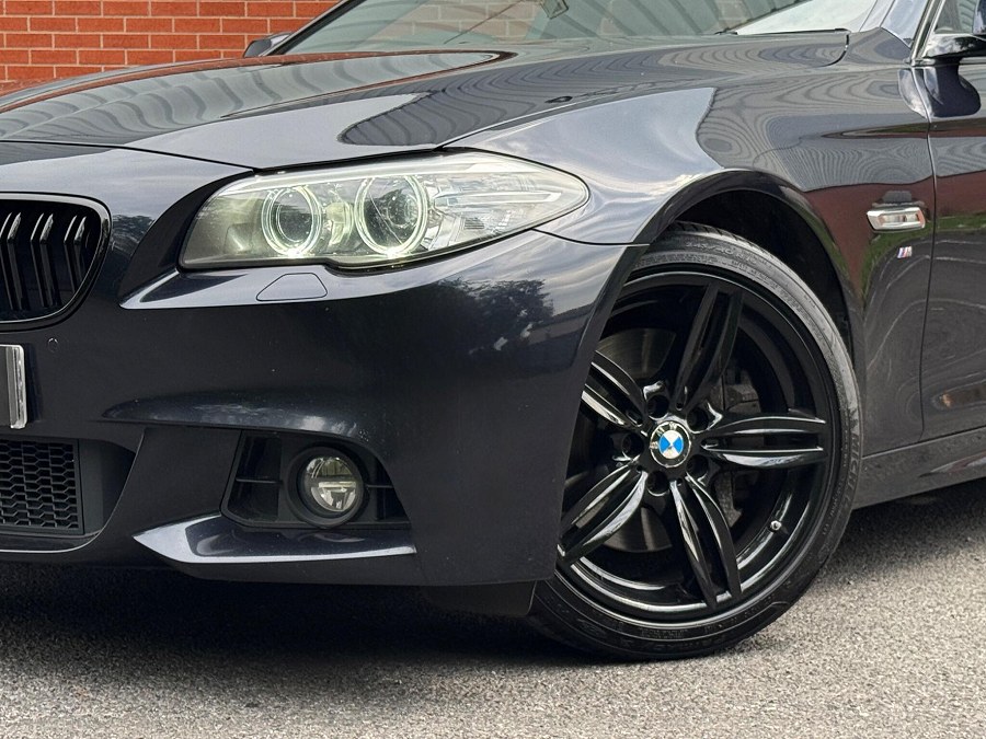 2015 BMW 5 Series photo 11