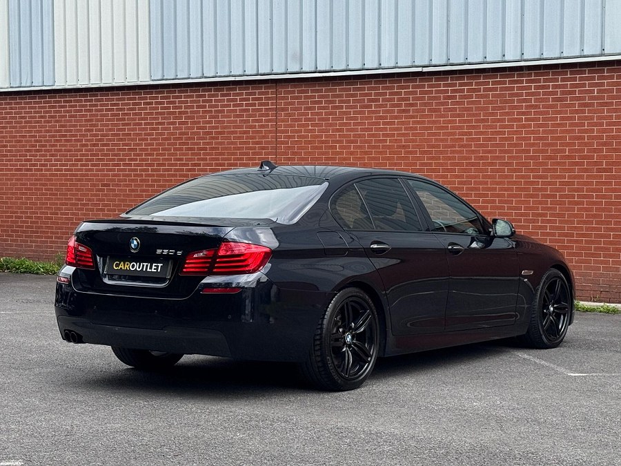 2015 BMW 5 Series photo 2