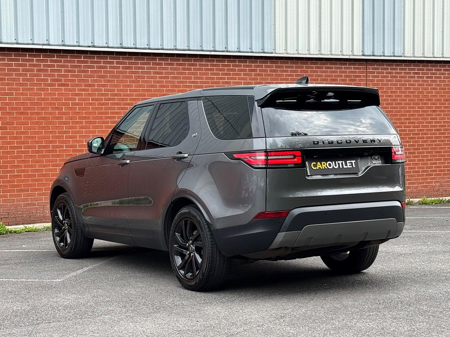 2018 Land Rover Discovery photo 6