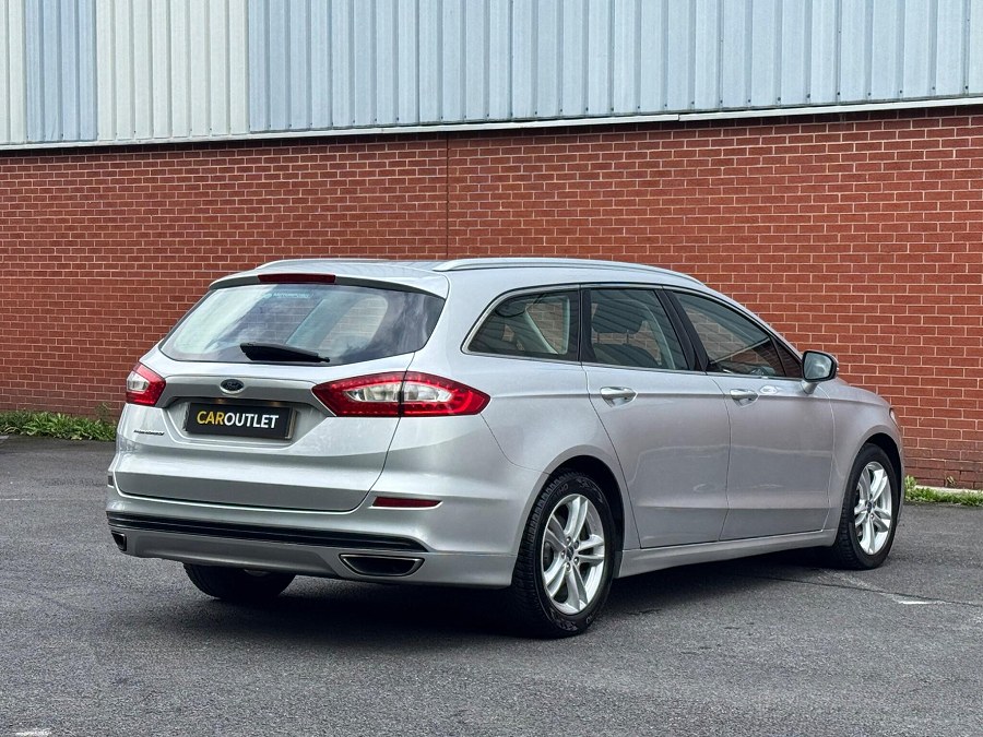 2015 Ford Mondeo photo 4
