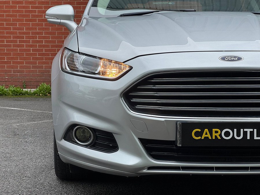 2015 Ford Mondeo photo 10